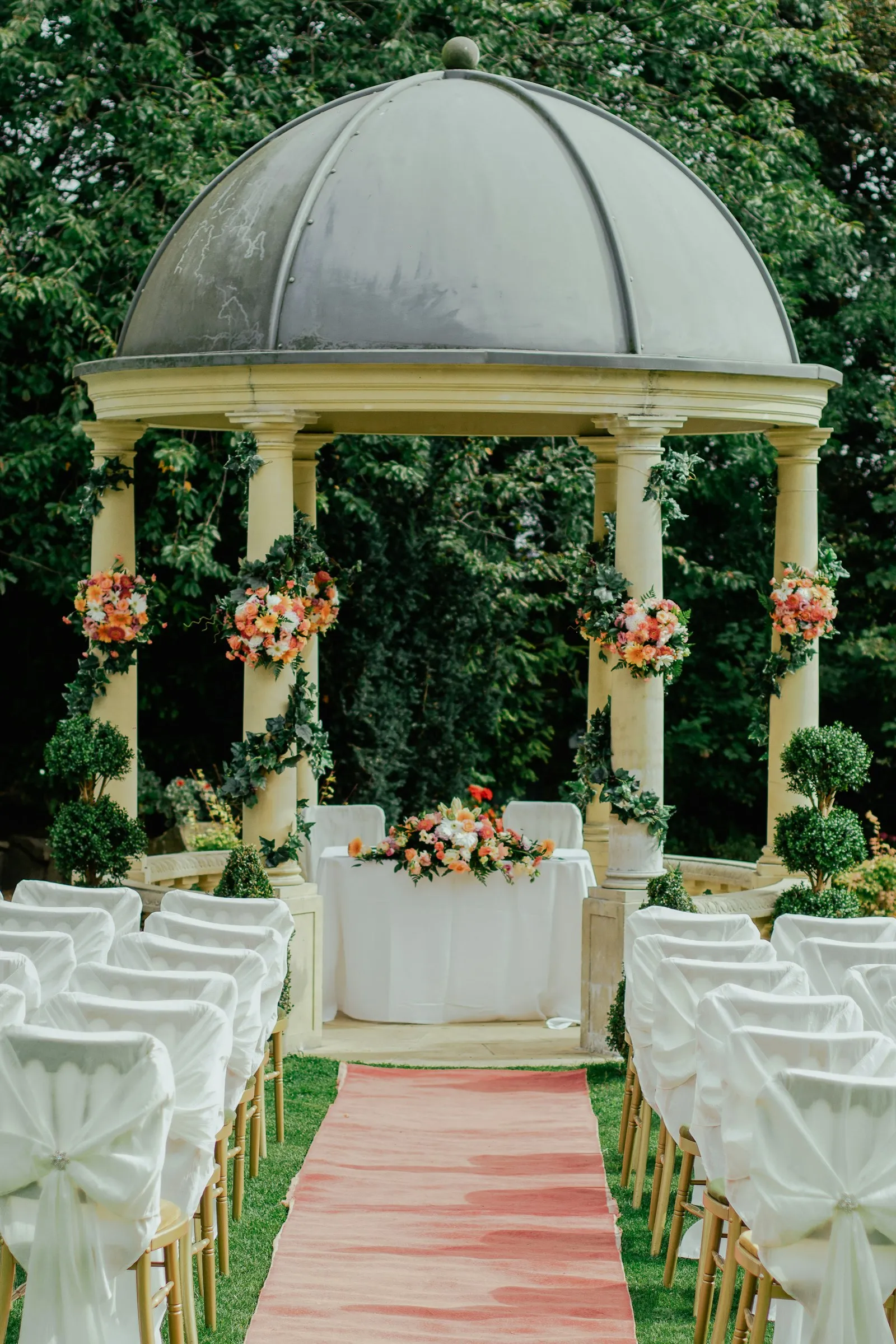 Delray Beach wedding officiant performing a personalized ceremony