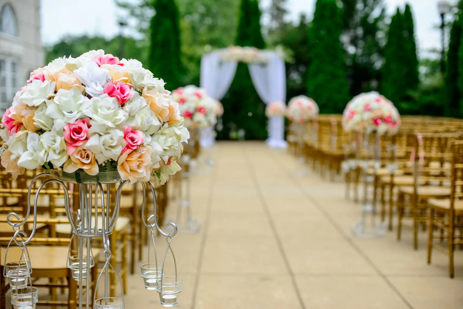 Weston wedding officiant performing a personalized ceremony